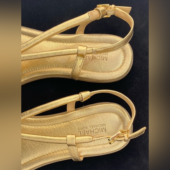 Beautiful MK gold Sandals - Picture 5 of 11